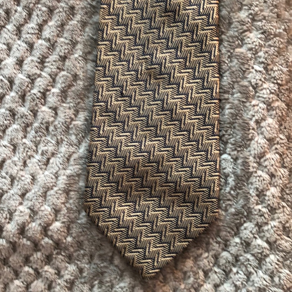 Designer men’s tie